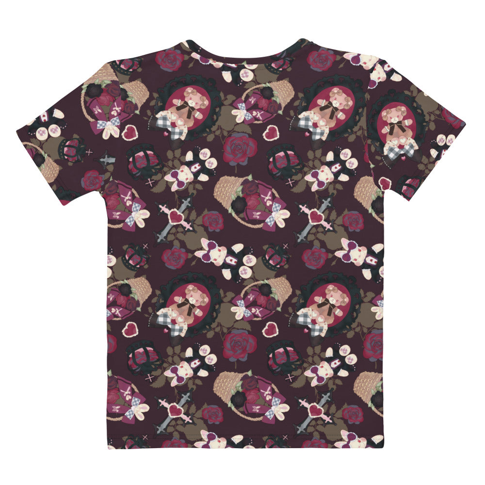 Gothic Teddy T-shirt featuring a charming design, perfect for casual wear or workouts, from your favorite store.