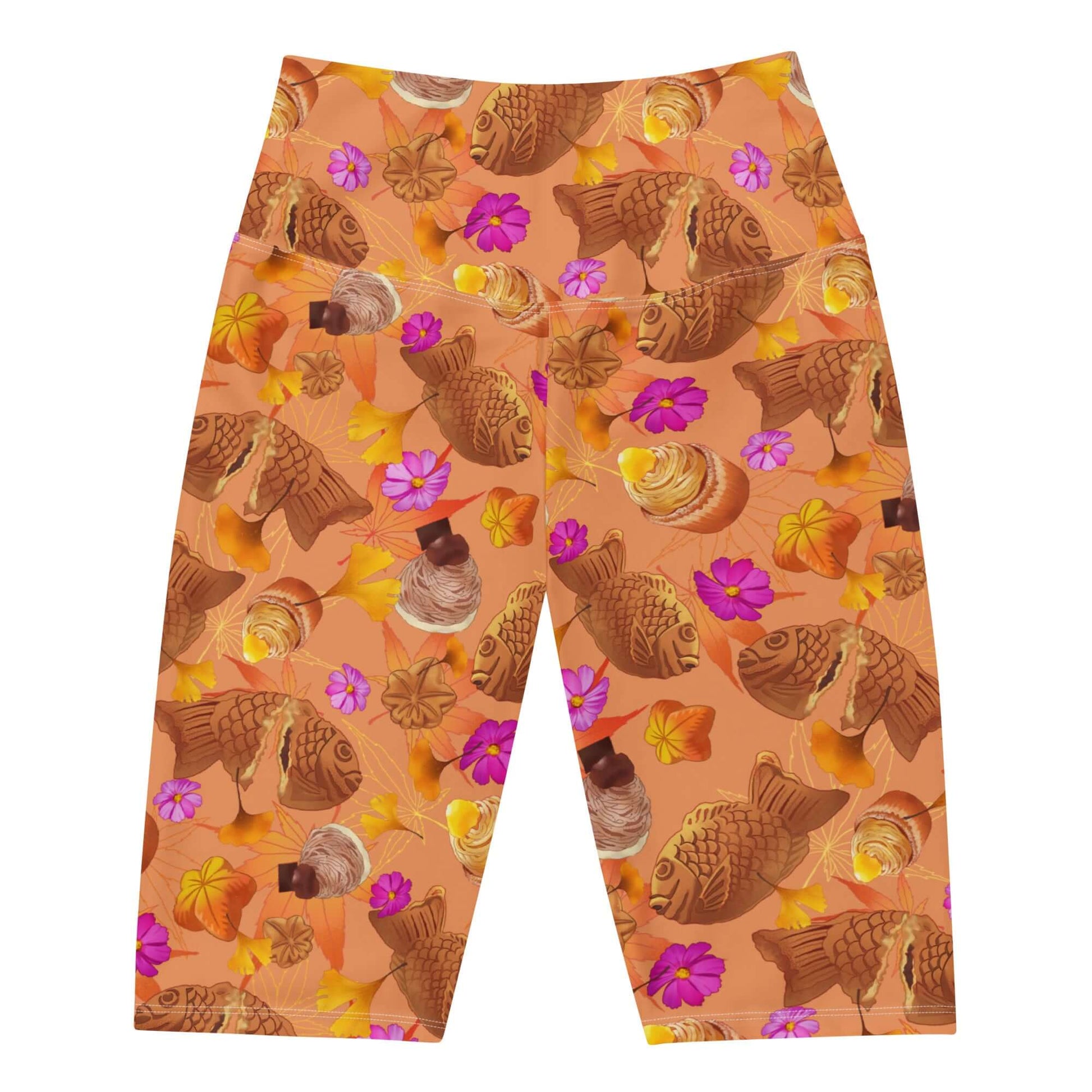 High-waisted Momiji Biker Shorts feature a colorful autumn design, perfect for comfortable fall outings.