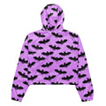 Stay stylish and dry on your adventures with the Aensland cropped windbreaker, featuring a unique bat print design.