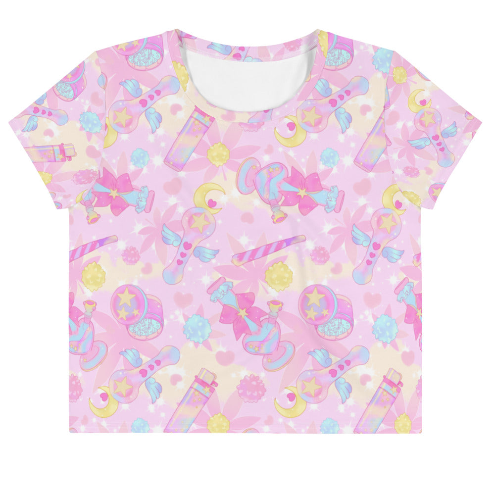 Kawaii Indica Magica Crop Top features a playful design perfect for casual outings, blending style and comfort.