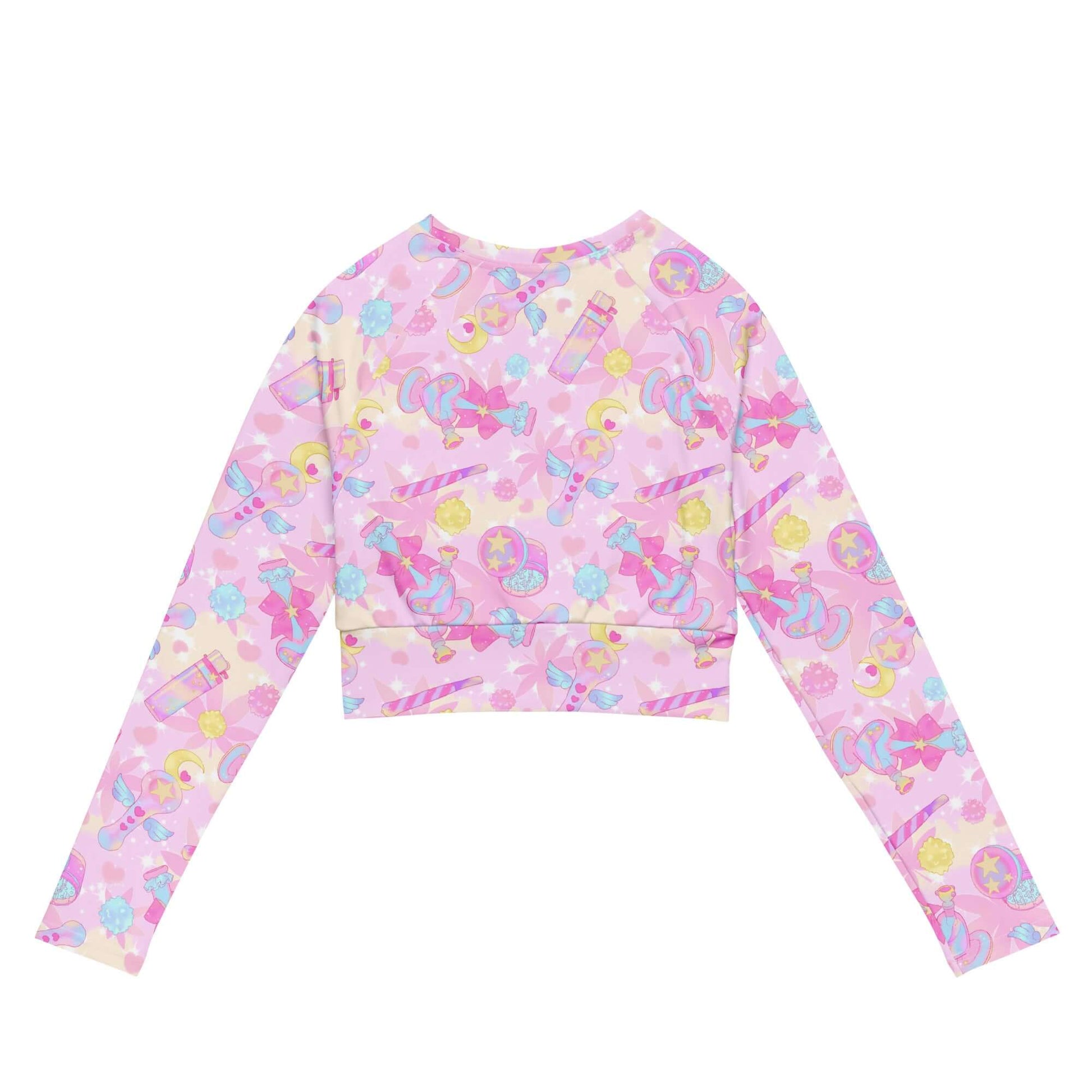 Stylish Indica Magica Long-sleeved Crop Top in playful print, perfect for athleisure and eco-friendly fashion.