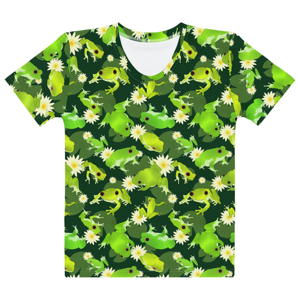 Kero-kero T-shirt featuring a unique frog design, perfect for a cool and comfortable style. Ideal for amphibian lovers!