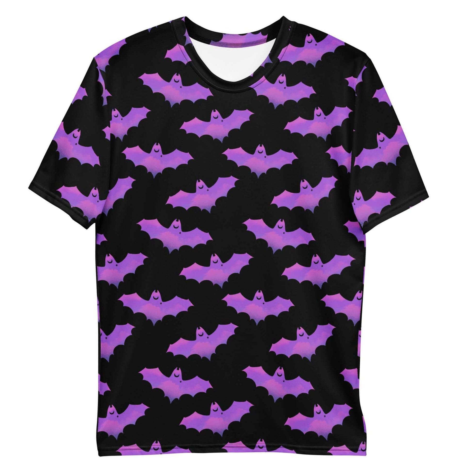 Men's Aensland T-shirt features a fun bat design, crafted from soft, durable fabric for ultimate comfort.