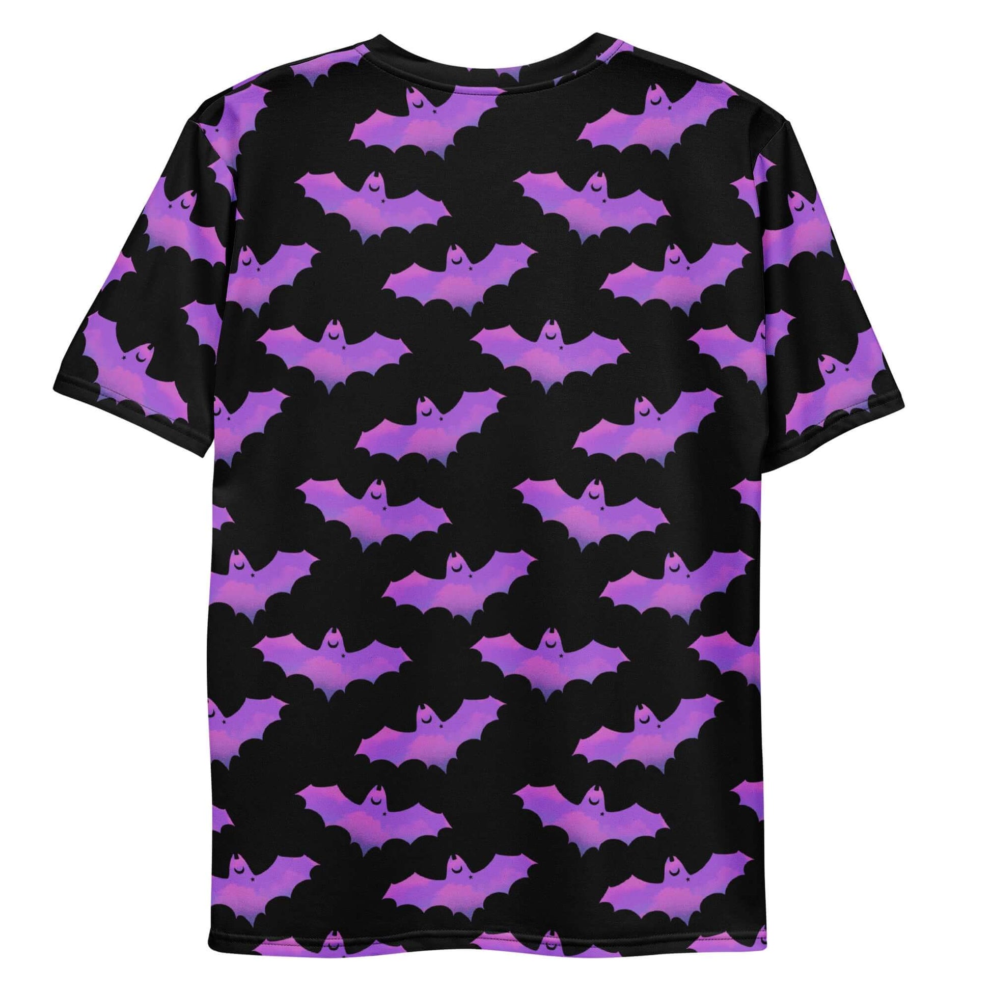Men's Aensland T-shirt featuring a vibrant bat print, perfect for comfort and style in any casual setting.