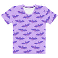 Morrigan T-shirt featuring a playful bat design, perfect for sunny days and stylish comfort.