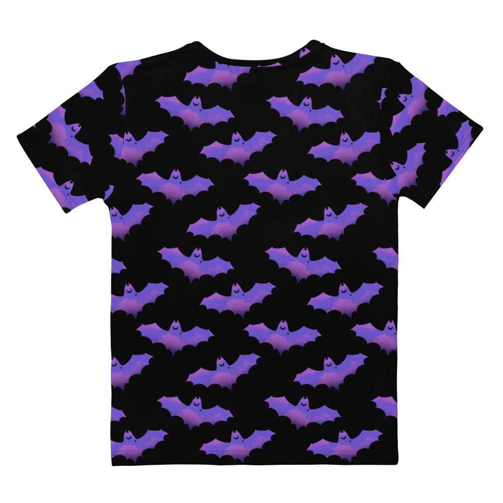 Morrigan T-shirt featuring playful bats on a black background, perfect for sunny days and comfort.