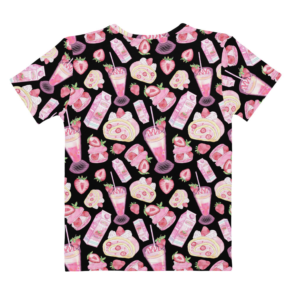 Stylish Strawberry T-shirt featuring a vibrant design, perfect for any occasion. Soft and comfortable for everyday wear.